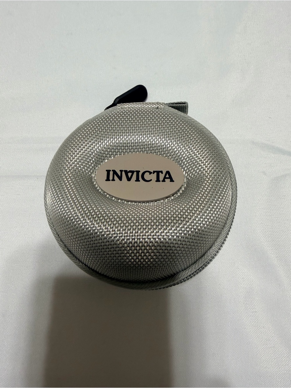 Invicta Silver Textured Round Travel Watch Case - Picture 1 of 3